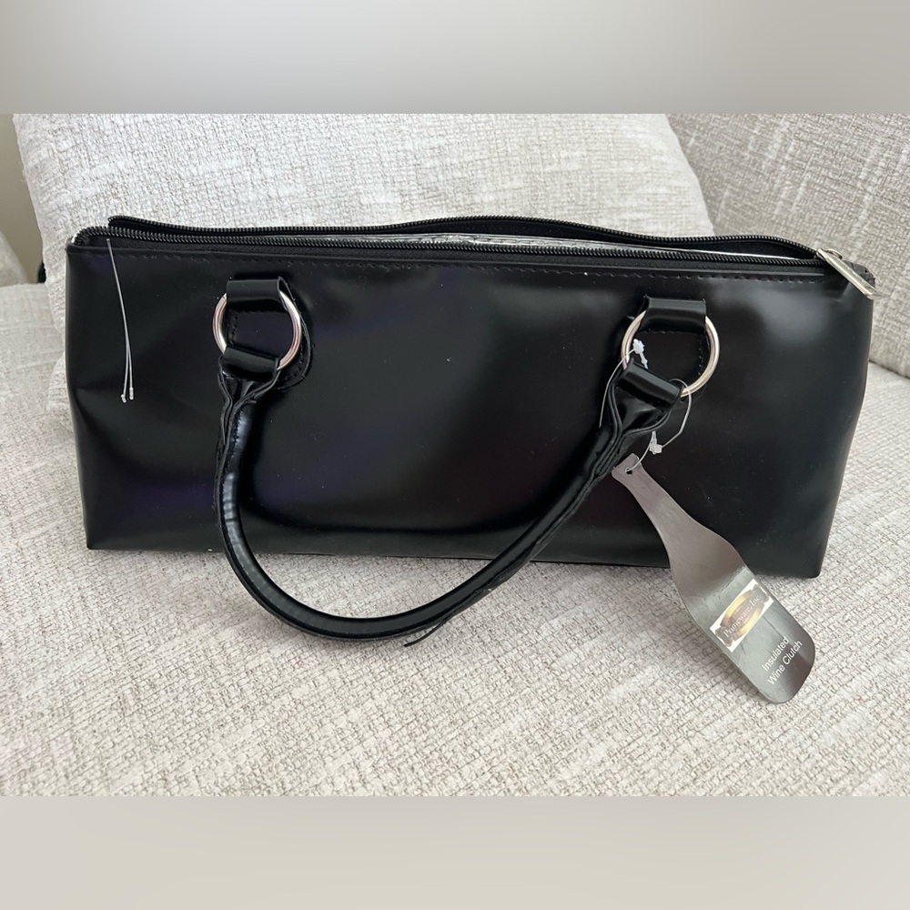 Wine bottle purse NWT  insulated wine clutch